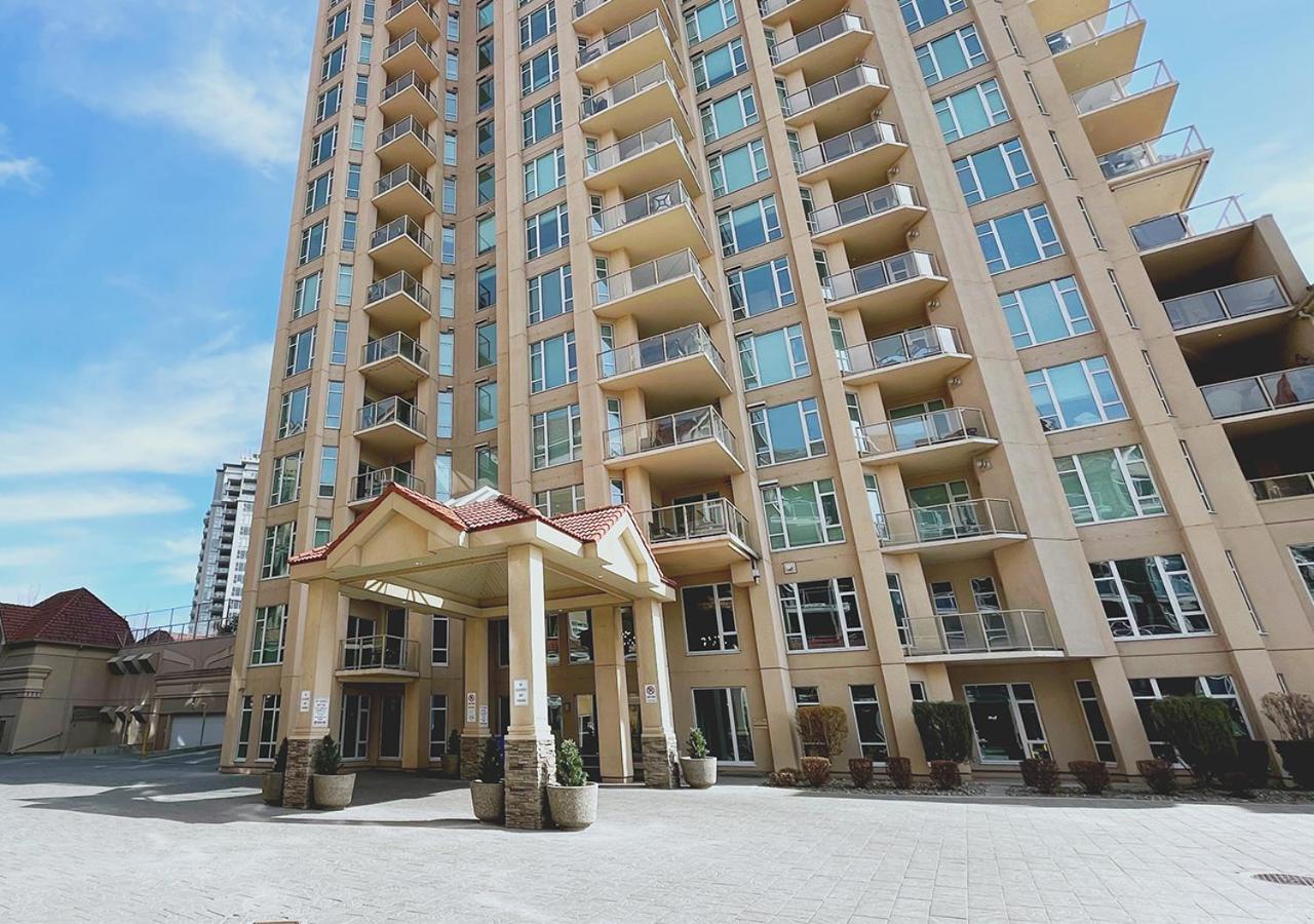 شقة Downtown Waterfront Kelowna Oasis Newly Renovated 2Bed 2Bath المظهر الخارجي الصورة