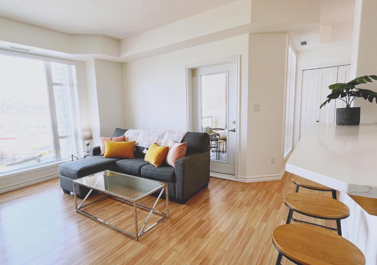 شقة Downtown Waterfront Kelowna Oasis Newly Renovated 2Bed 2Bath المظهر الخارجي الصورة