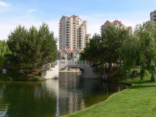 شقة Downtown Waterfront Kelowna Oasis Newly Renovated 2Bed 2Bath المظهر الخارجي الصورة